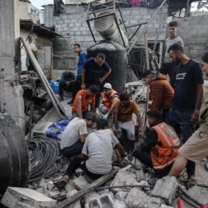 গাজায় ইসরায়েলি হামলায় ৩৫ শিশুসহ নিহত ১০০