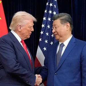 শর্ত সাপেক্ষে চীনের পণ্যে ১০ শতাংশ শুল্ক কমালো ট্রাম্প