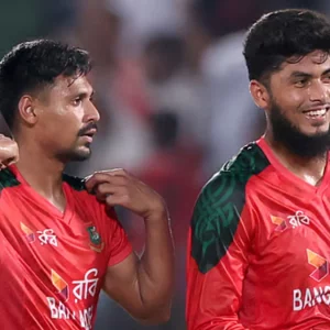 টি-টোয়েন্টিতে সেরা উইকেট শিকারি রিশাদ, সুযোগ আছে তাসকিন-মোস্তাফিজেরও