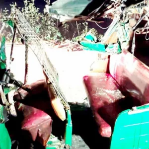 দাঁড়িয়ে থাকা ট্রাকে অটোরিকশার ধাক্কা, নিহত ২