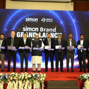 আকিজ ভেঞ্চারের হাত ধরে দেশে স্প্যানিশ ব্র্যান্ড সিমনের যাত্রা শুরু