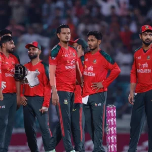 চট্টগ্রামে ধবলধোলাই এড়ানোর লড়াইয়ে নামছে বাংলাদেশ 