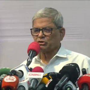 জনগণকে বোকা বানাবেন না, জামায়াতকে মির্জা ফখরুল