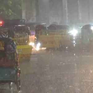 যমুনা অভিমুখী যাত্রায় বিসিএস শিক্ষার্থীদের ছত্রভঙ্গ করলো পুলিশ