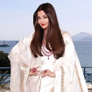 আজ ঐশ্বরিয়ার জন্মদিন