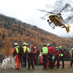 আল্পস পর্বতমালার তুষারধসে পাঁচ জার্মান পর্বতারোহীর মৃত্যু