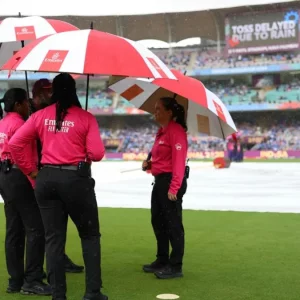 নারী বিশ্বকাপের ফাইনালে বেরসিক বৃষ্টির বাগড়া