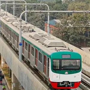 সাময়িক বন্ধের পর স্বাভাবিক মেট্রোরেল চলাচল
