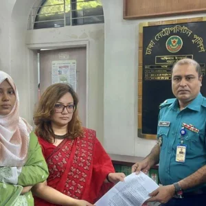 ছবি বিকৃতিতে মামলা করলেন ঢাবি শিক্ষিকা মোনামি