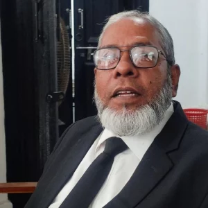 ‘আপনি বেশি কথা বলেন, আদালত বিব্রত হয়’: আইনজীবী আমির হোসেনকে ট্রাইব্যুনাল