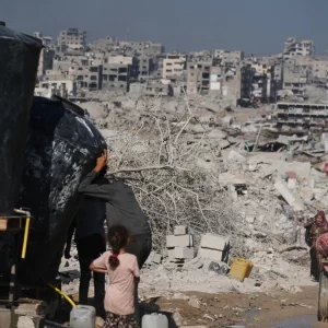 যুদ্ধবিরতির পরও ইসরায়েলি অবরোধে বিপর্যয়ের মুখে ফিলিস্তিনিরা