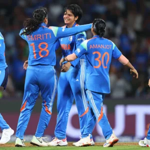 উলভার্টের সেঞ্চুরি ব্যর্থ করে বিশ্বচ্যাম্পিয়ন ভারত