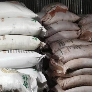 শেরপুরে ব্যবসায়ীর বাড়িতে মিললো ১০৬ বস্তা সরকারি সার