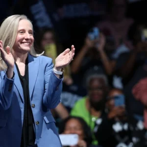 ভার্জিনিয়ার প্রথম নারী গভর্নর অ্যাবিগেল স্প্যানবার্গার