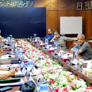 আইনশৃঙ্খলা নিয়ন্ত্রণে থাকা সেনা সদস্যদের অর্ধেককে সরিয়ে নেওয়ার সিদ্ধান্ত