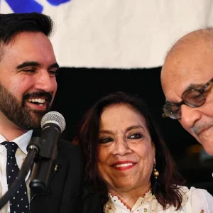 তোমাদের সন্তান হতে পেরে আমি গর্বিত: মা–বাবার উদ্দেশে জোহরান মামদানি