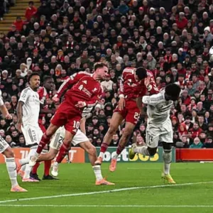 কোর্তোয়ার মহাকাব্যিক লড়াইও রক্ষা করতে পারল না রিয়ালকে