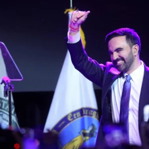 বিজয়ী ভাষণে জওহরলাল নেহরুকে স্মরণ করলেন মামদানী