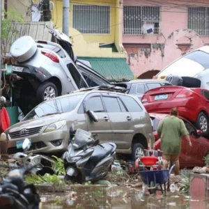 ঘূর্ণিঝড় কালমায়েগির তাণ্ডবে বিধ্বস্ত ফিলিপাইন, মৃতের সংখ্যা ১০০ ছাড়ালো