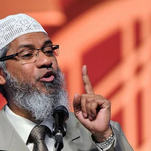 আপাতত জাকির নায়েককে বাংলাদেশে আসার অনুমতি দিচ্ছে না সরকার