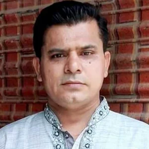 গ্রেপ্তার যুবলীগ নেতাকে পুুলিশের কাছ থেকে ছিনিয়ে নিয়ে গেল সমর্থকেরা