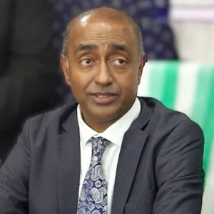 পদত্যাগ করে নির্বাচন করার ঘোষণা দিলেন অ্যাটর্নি জেনারেল