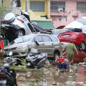 ফিলিপাইনে ঘূর্ণিঝড় কালমেগির তাণ্ডবে নিহত ৫৮