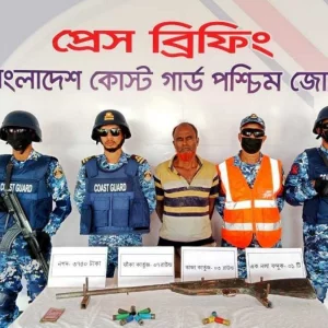 সুন্দরবনে ‘দুলাভাই’ বাহিনীর সদস্য আটক, অস্ত্র-গোলাবারুদ উদ্ধার