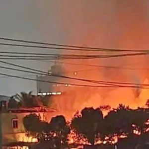 বালু মহাল নিয়ন্ত্রণ নিয়ে বিএনপি নেতা দুই ভাইয়ের সমর্থকদের সংঘর্ষ, বাড়িঘরে আগুন