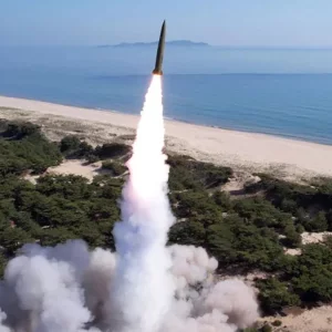 মার্কিন যুদ্ধমন্ত্রীর দক্ষিণ কোরিয়া সফরের পর ব্যালিস্টিক ক্ষেপণাস্ত্র ছুড়লেন কিম