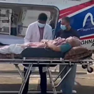 হেলিকপ্টারে ঢাকায় আনা হলো গুলিবিদ্ধ বিএনপি প্রার্থী এরশাদ উল্লাহকে