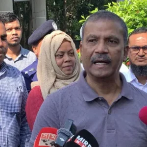 নির্বাচন নিয়ে কথা বলতে আসিনি: আসিফ নজরুল