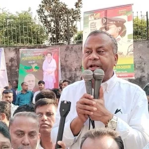 ‘পক্ষে-বিপক্ষে কঠিন বক্তব্য দিয়ে ঐক্যের মধ্যে ফাটল ধরাবেন না’