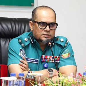 রাস্তা বন্ধ করে যাতায়াত: জিএমপির সেই কমিশনার বরখাস্ত