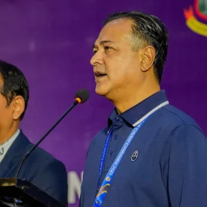 ক্ষমা চাওয়া তো দূরের কথা সরি বলতেও রাজি না আসিফ