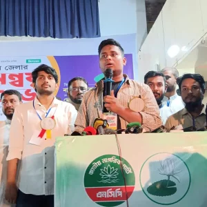 চাঁদাবাজদের সঙ্গে জোট করে নির্বাচনের চেয়ে মরে যাওয়া অনেক ভালো: হাসনাত আব্দুল্লাহ