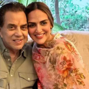 ‘বাবা সেরে উঠছেন’- ধর্মেন্দ্রর মৃত্যুর খবরকে গুজব বলে মেয়ের পোস্ট