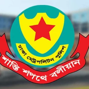 ঢাকায় পুলিশের গাড়িতে আগুন নিছক দুর্ঘটনা: ডিএমপি