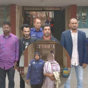 বিএনপি প্রার্থীর স্কুলবাসে আগুন, সাবেক মহিলা ভাইস চেয়ারম্যানসহ গ্রেপ্তার ৯