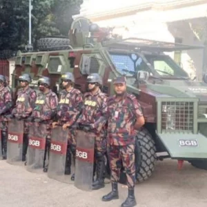 ঢাকা ও আশপাশে ১৪ প্লাটুন বিজিবি মোতায়েন, সতর্ক পুলিশ-র‍্যাবও