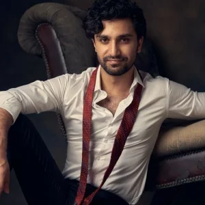 ‘মীম সে মহব্বতে’র আহাদ রাজা মীর এখন ঢাকায়