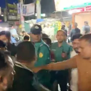 খুলনায় আওয়ামী লীগের মিছিলের চেষ্টা, জনতার ধাওয়ায় পালালো কর্মীরা