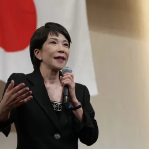 রাতে মাত্র ‘দুই-চার ঘণ্টা’ ঘুমান জাপানের নতুন প্রধানমন্ত্রী তাকাইচি