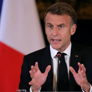 মহাকাশে পারমাণবিক অস্ত্র মজুত করছে রাশিয়া: ম্যাক্রোঁ