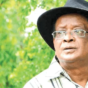 হুমায়ূন আহমেদ: সময়ের সীমানা ছাড়িয়ে থাকা এক জাদুকর