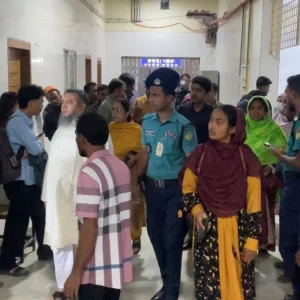 বাসায় ঢুকে বিচারকের ছেলেকে কুপিয়ে হত্যা