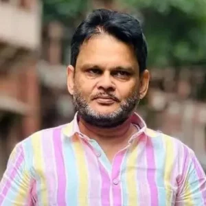 ছাত্রদের সঙ্গে বিকৃত যৌনাচারের অভিযোগে ঢাবি শিক্ষক আটক