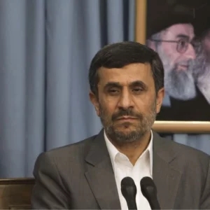 ইসরায়েলি হামলায় নিহত ইরানের সাবেক রাষ্ট্রপতি আহমেদিনেজাদ