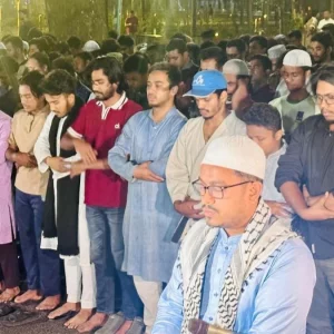 ঢাকা বিশ্ববিদ্যালয়ে খামেনির গায়েবানা জানাজা