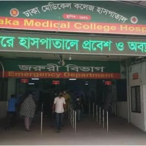 বাড্ডায় চিপস কারখানায় আগুনের ঘটনায় দুই কর্মীর মৃত্যু